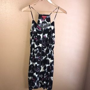 Zip up cinch waist dress